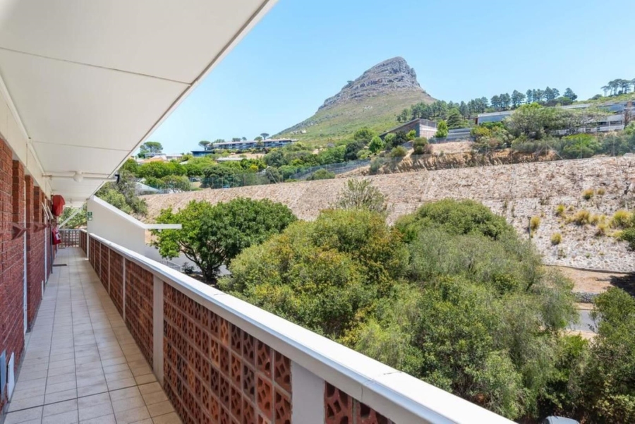 1 Bedroom Property for Sale in Tamboerskloof Western Cape